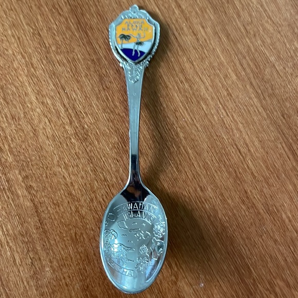 Souvenir spoons from Hawaii - Picture 2 of 3
